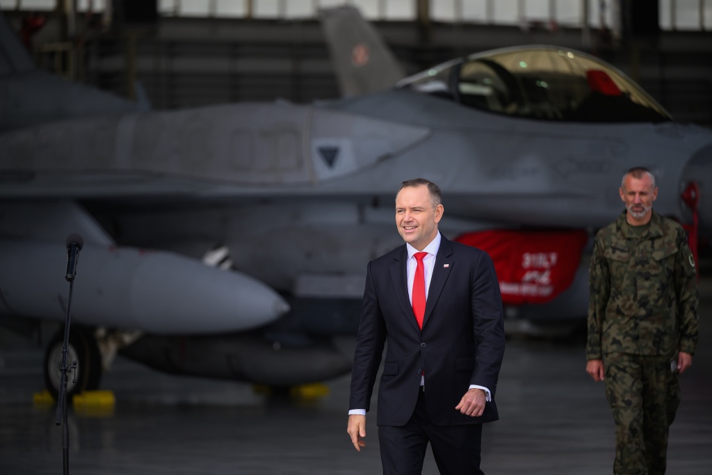 北约与俄罗斯对峙升级，波兰会成为欧洲安全的中坚还是再次沦为牺牲品？